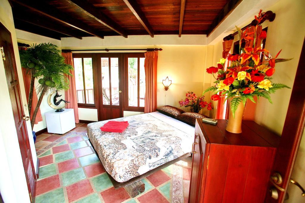 Nai Harn Coco Palace Resort חדר תמונה