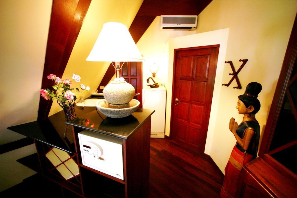 Nai Harn Coco Palace Resort חדר תמונה