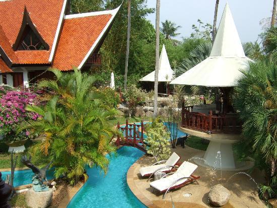 Nai Harn Coco Palace Resort מראה חיצוני תמונה